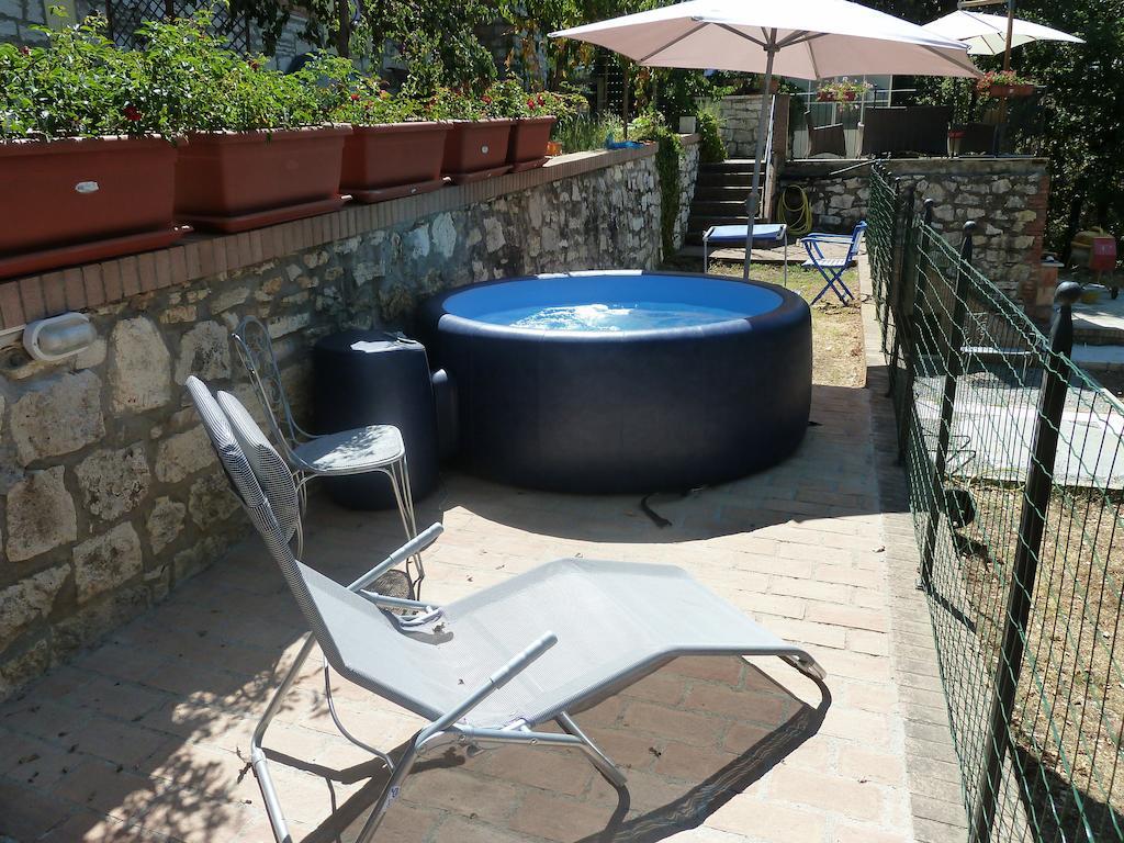 Apartamento Casa Titty Serre Di Rapolano Habitación foto